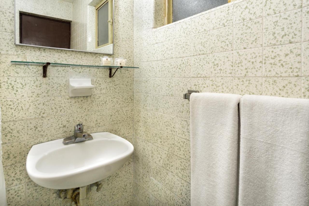 Hotel Premier Saltillo Coahuila Экстерьер фото