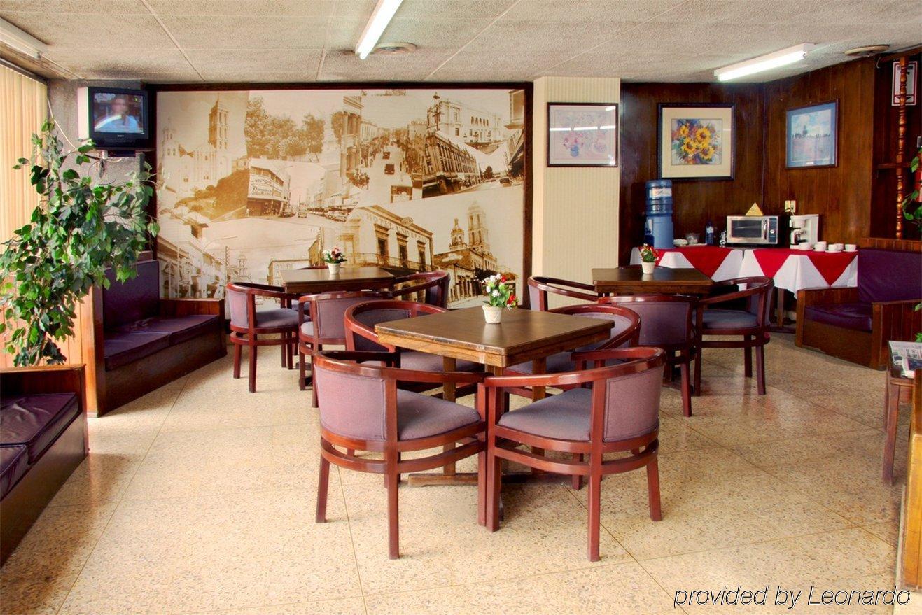 Hotel Premier Saltillo Coahuila Ресторан фото